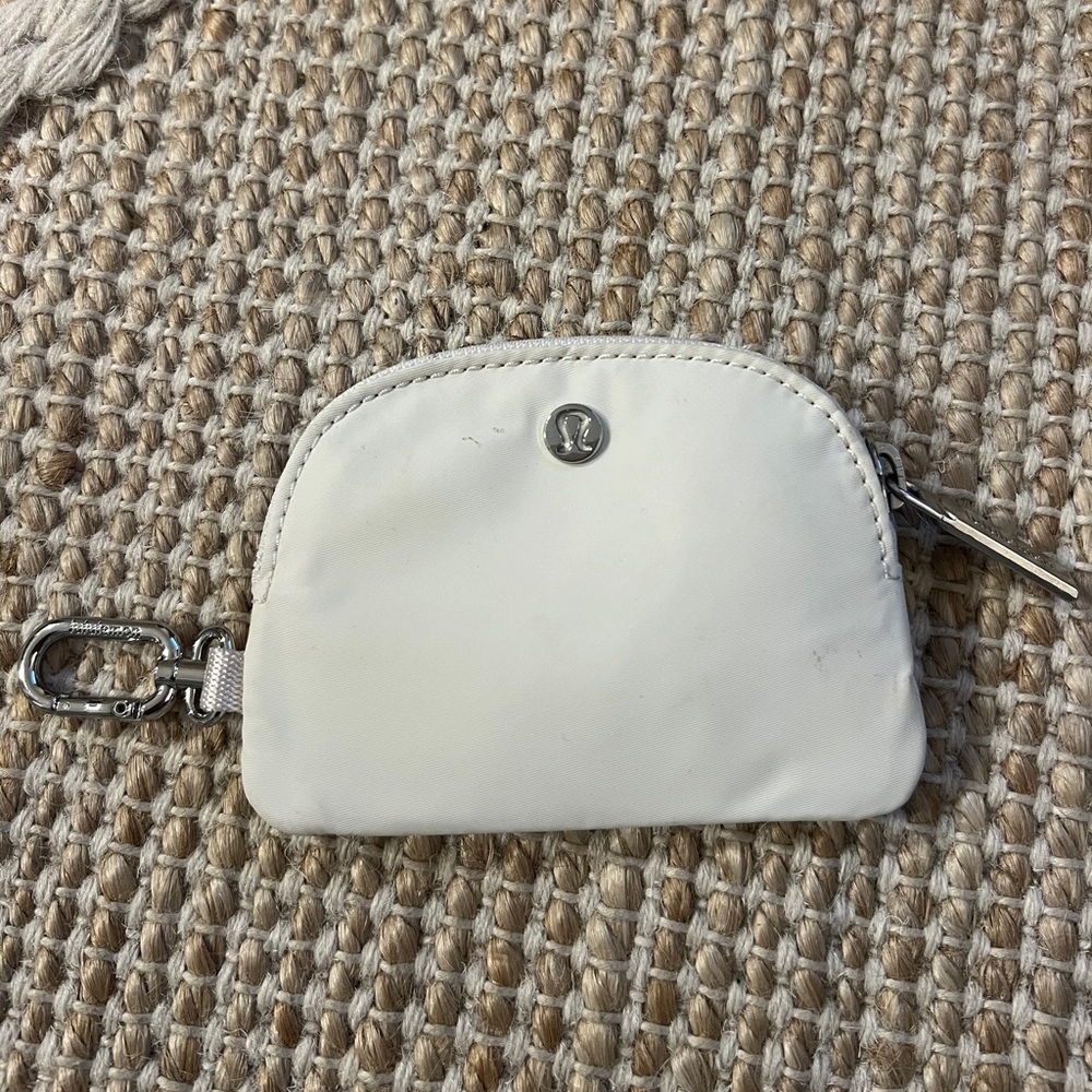 Lululemon coin purse